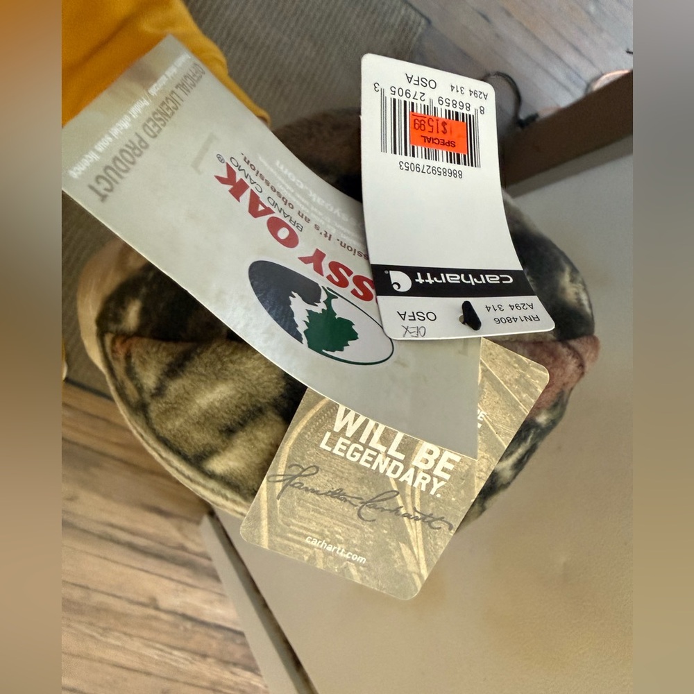 Carhartt Mossy Oak Camo Fleece Adult Beanie - Picture 4 of 4